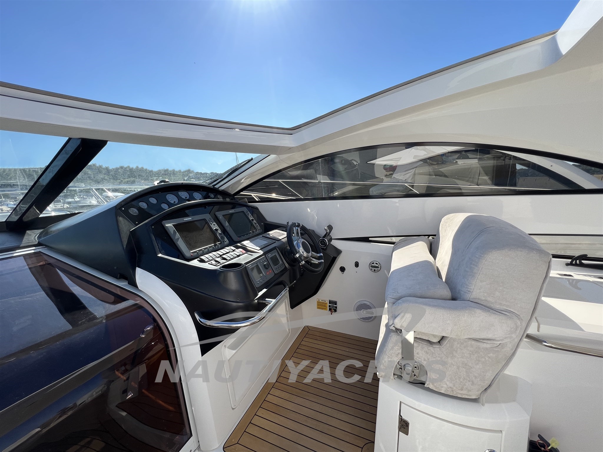 slider 6 Sunseeker Portofino 53